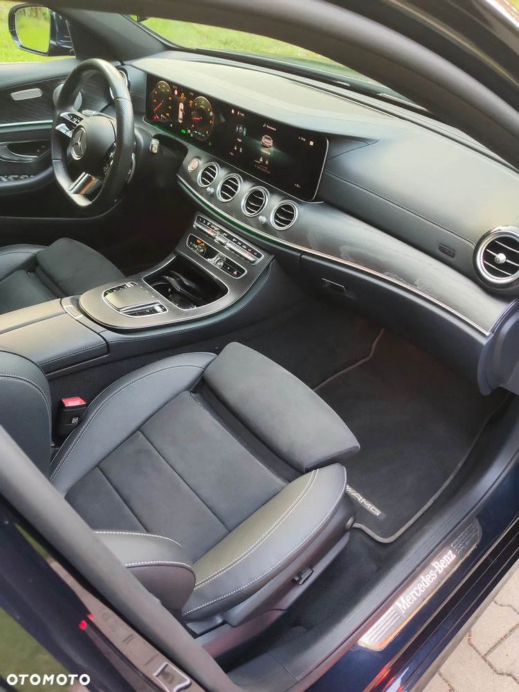 Mercedes-Benz Klasa E 220 d 4-Matic AMG/Avantgarde - 23