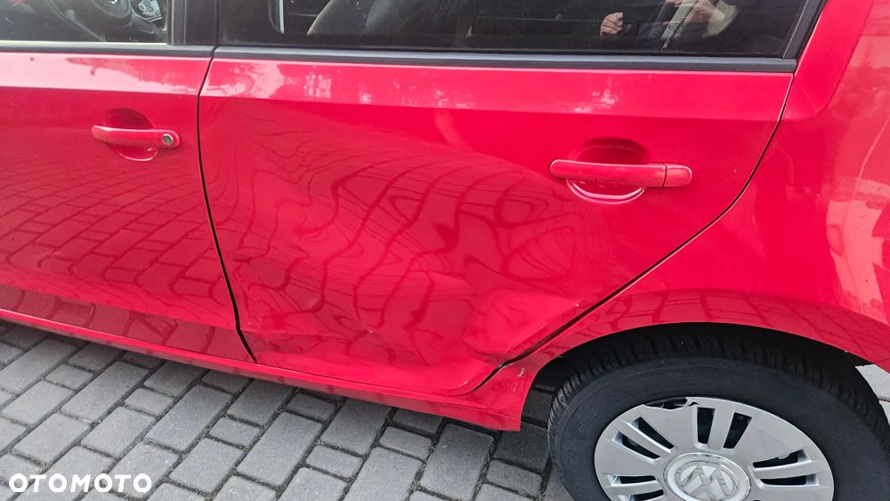 Volkswagen up! move - 26