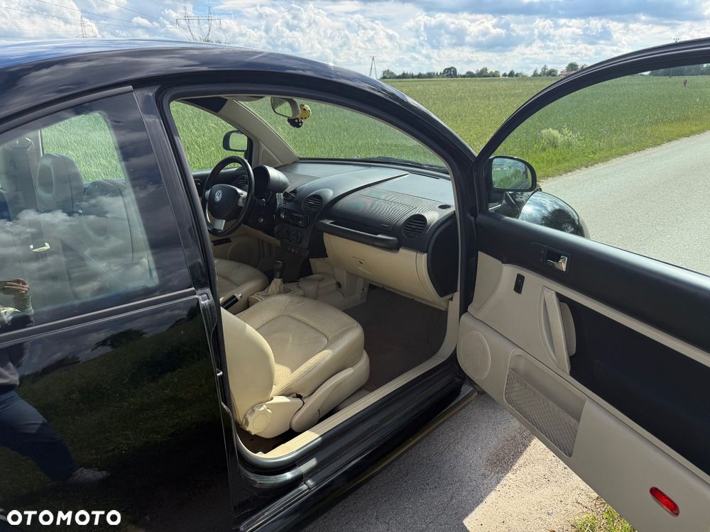 Volkswagen New Beetle 2.0 - 14