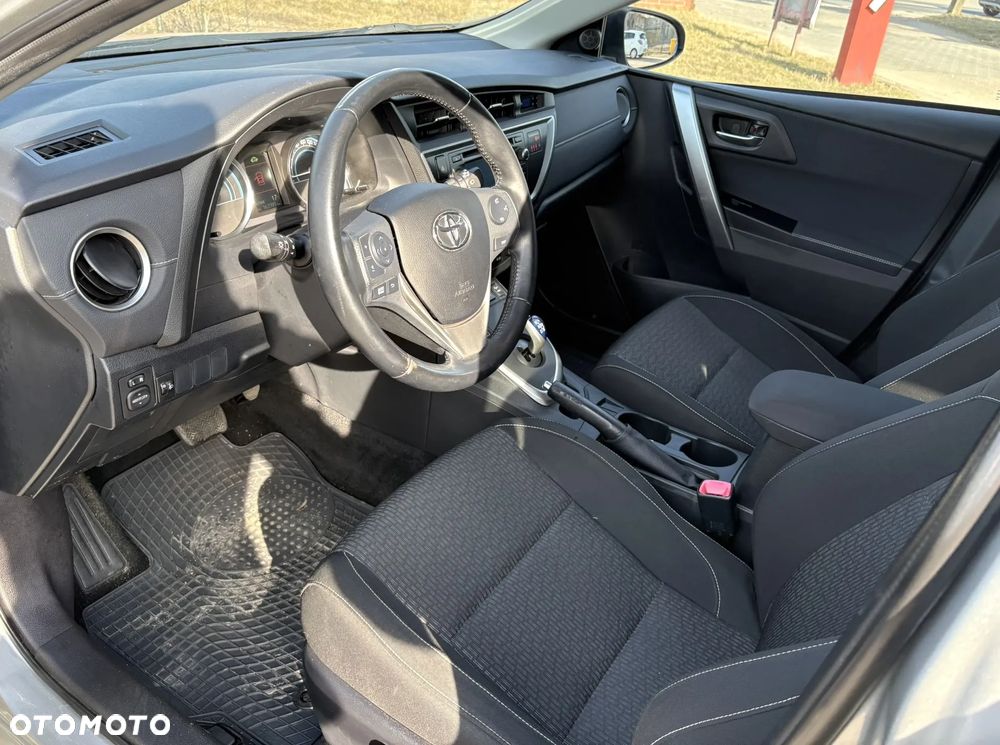 Toyota Auris - 9