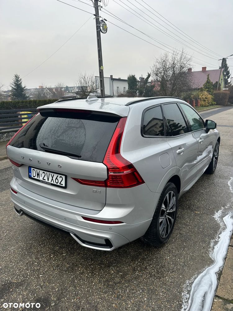 Volvo XC 60 B4 B Plus Dark - 10