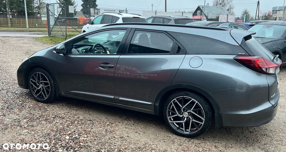 Honda Civic 1.8 i-VTEC Automatik Sport Black Edition - 4