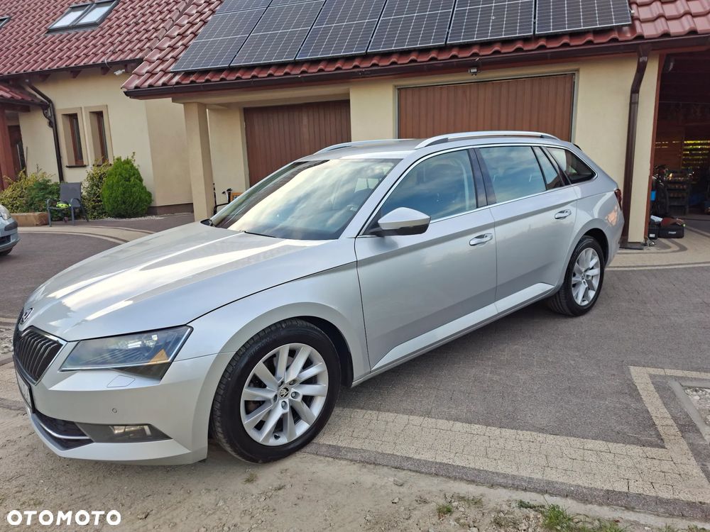 Skoda Superb 2.0 TDI Ambition DSG7 - 3