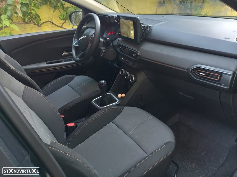 Dacia Jogger 2023 photo 2