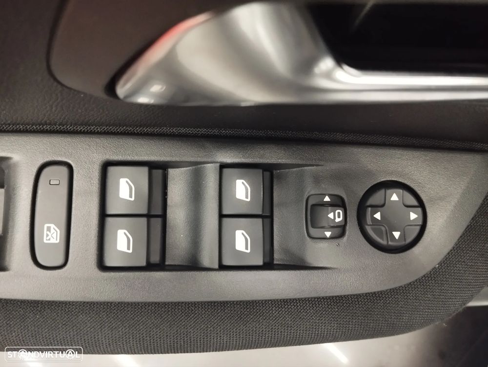 Peugeot 208 1.2 PureTech Active Pack - 16