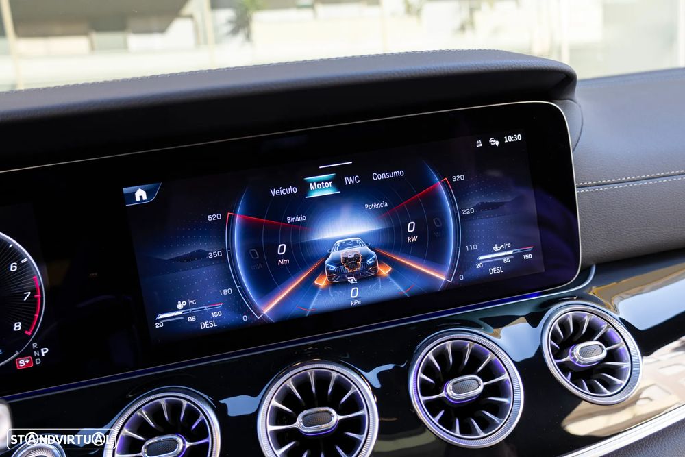 Mercedes-Benz AMG GT 53 4Matic+ 4D Speedshift TCT 9G — fotografia 25