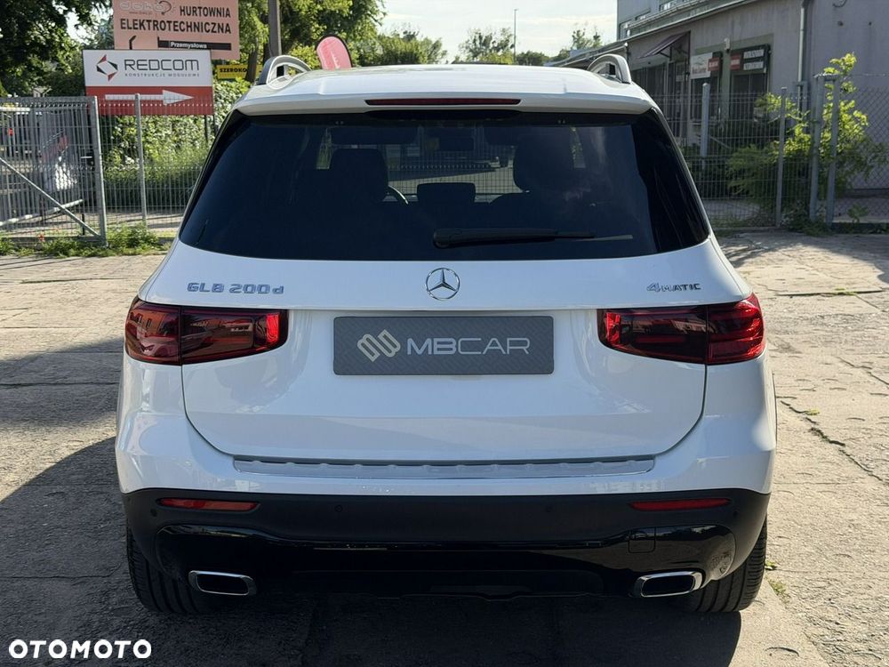 Mercedes-Benz GLB - 7