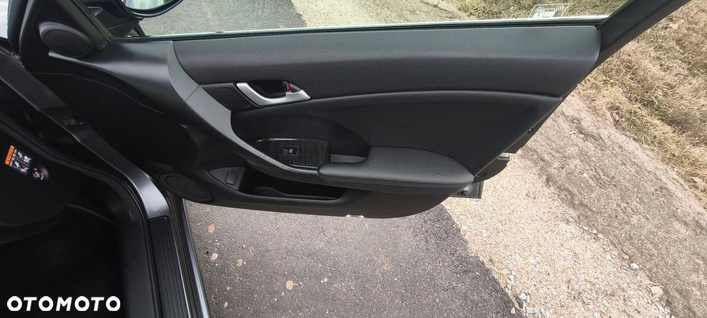 Honda Accord 2.2d Executive - 14