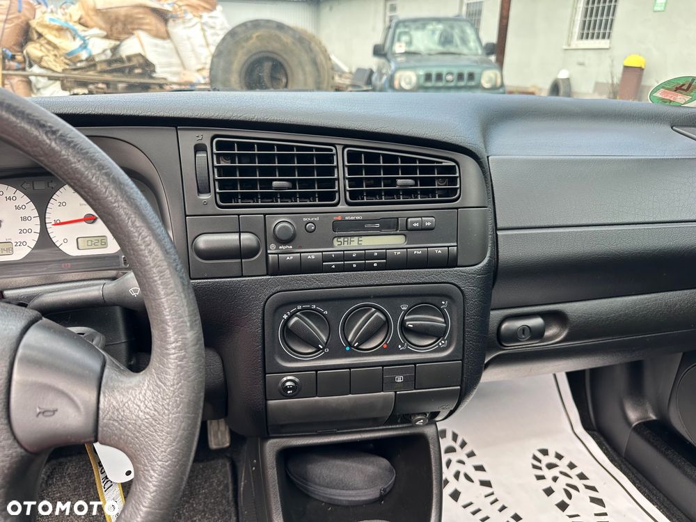 Volkswagen Golf - 13