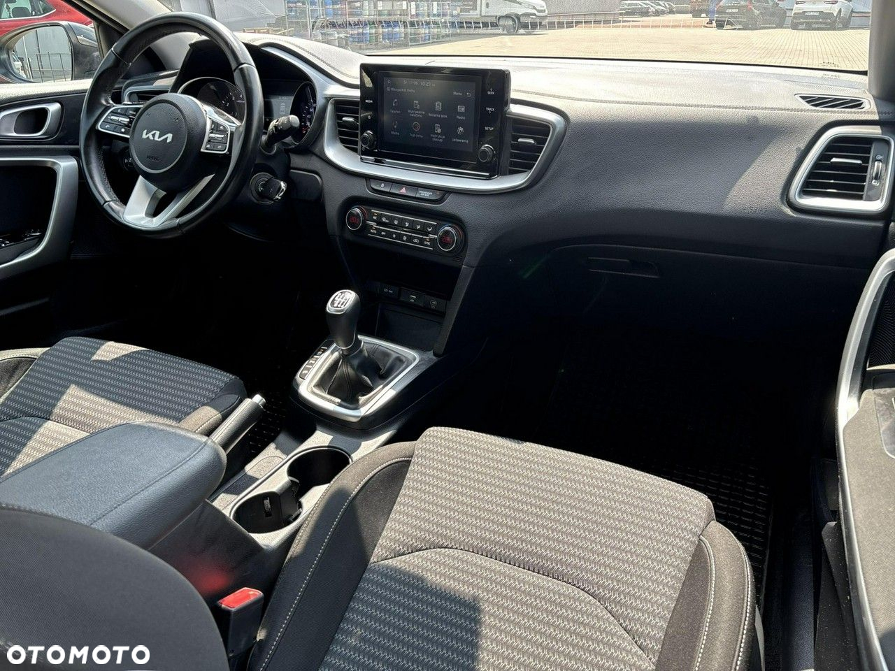 Kia XCeed 1.5 T-GDI M - 16