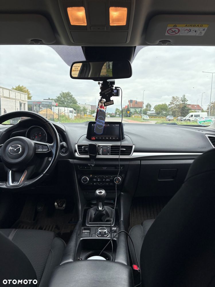 Mazda 3 - 8