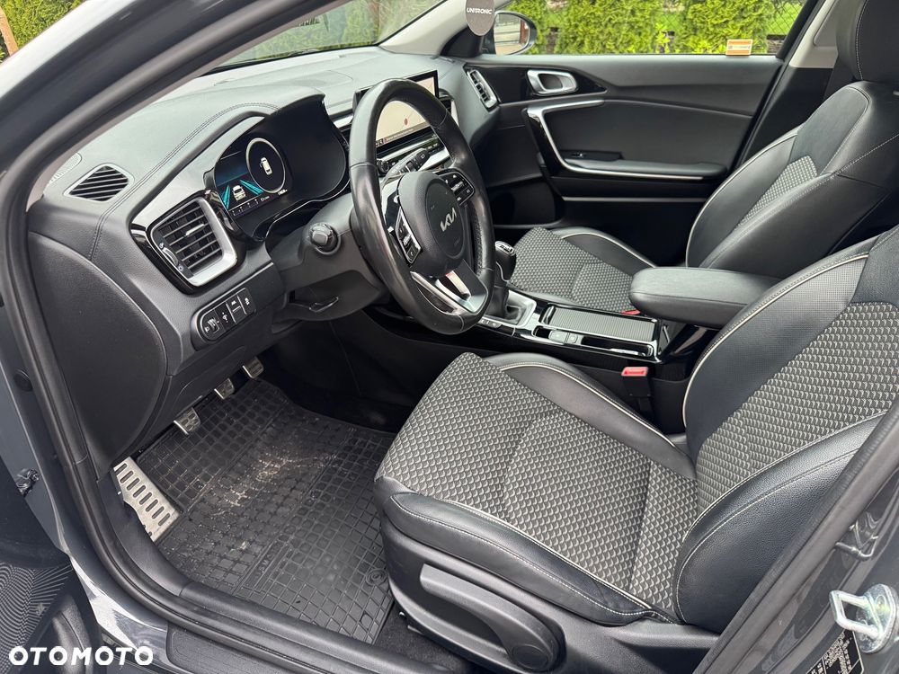 Kia Ceed 1.5 T-GDI Business Line Plus - 21
