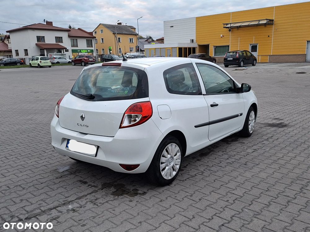 Renault Clio 1.2 16V Alize - 4