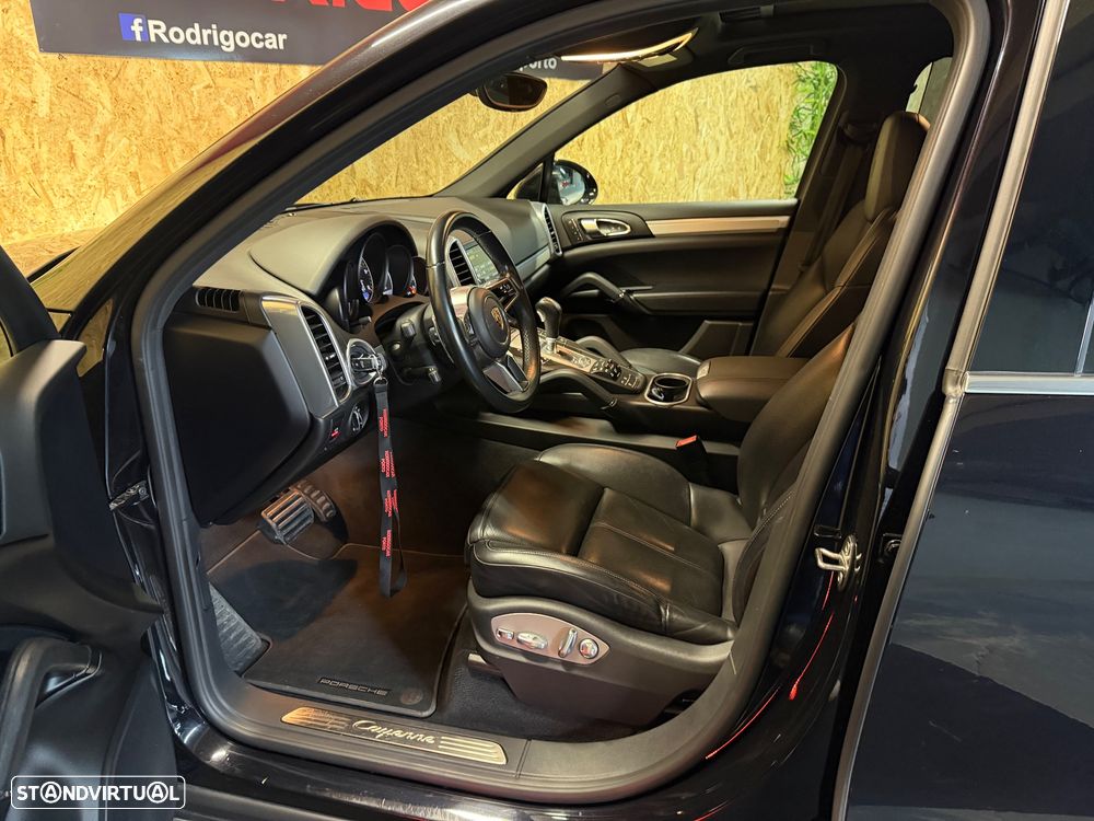 Porsche Cayenne 3.0 V6 - 7