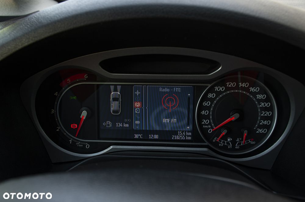 Ford S-Max 2.0 TDCi DPF Ambiente - 36
