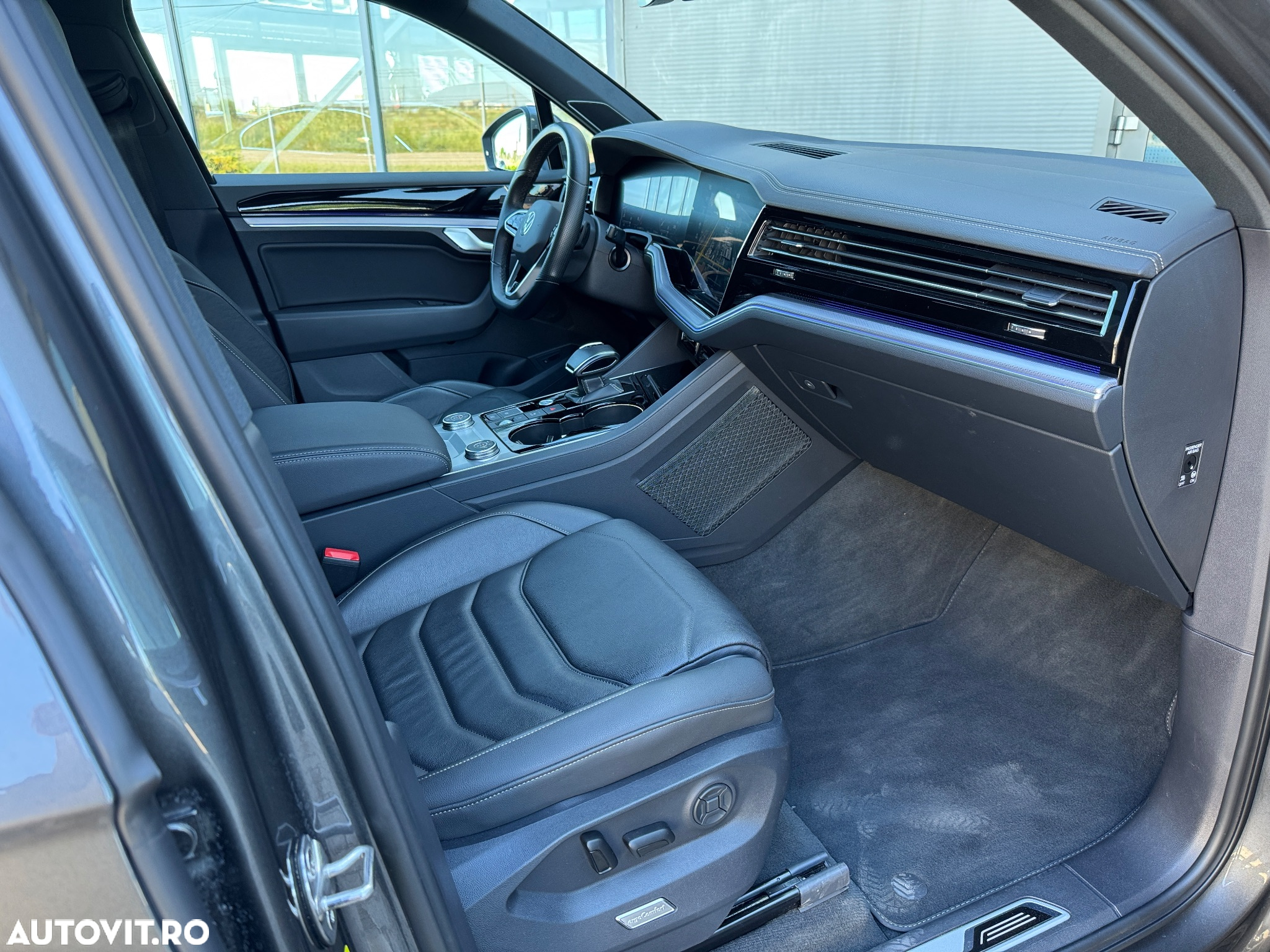 Volkswagen Touareg V6 TSI 4MOTION R-Line - 12