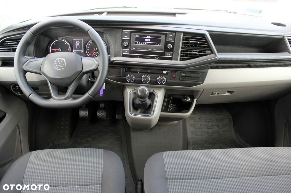 Volkswagen Transporter - 12