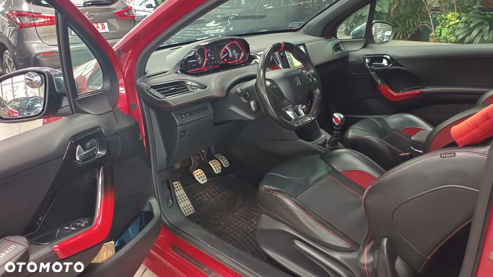 Peugeot 208 1.6 THP GTi - 21