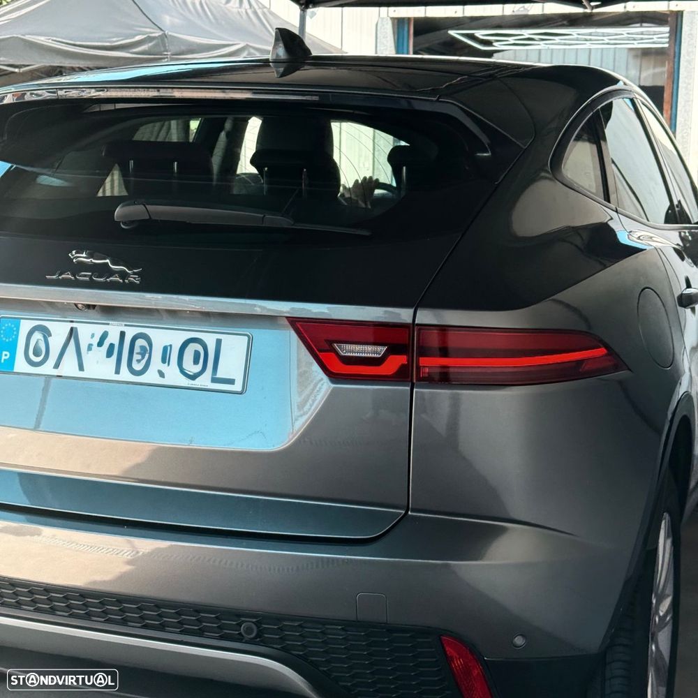 Jaguar E-Pace 2.0 i4D R-Dynamic S - 24