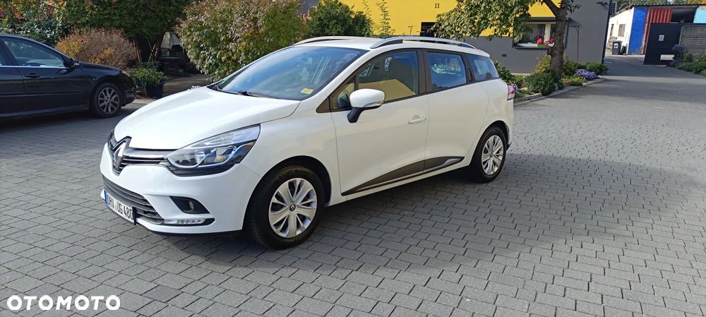 Renault Clio - 8