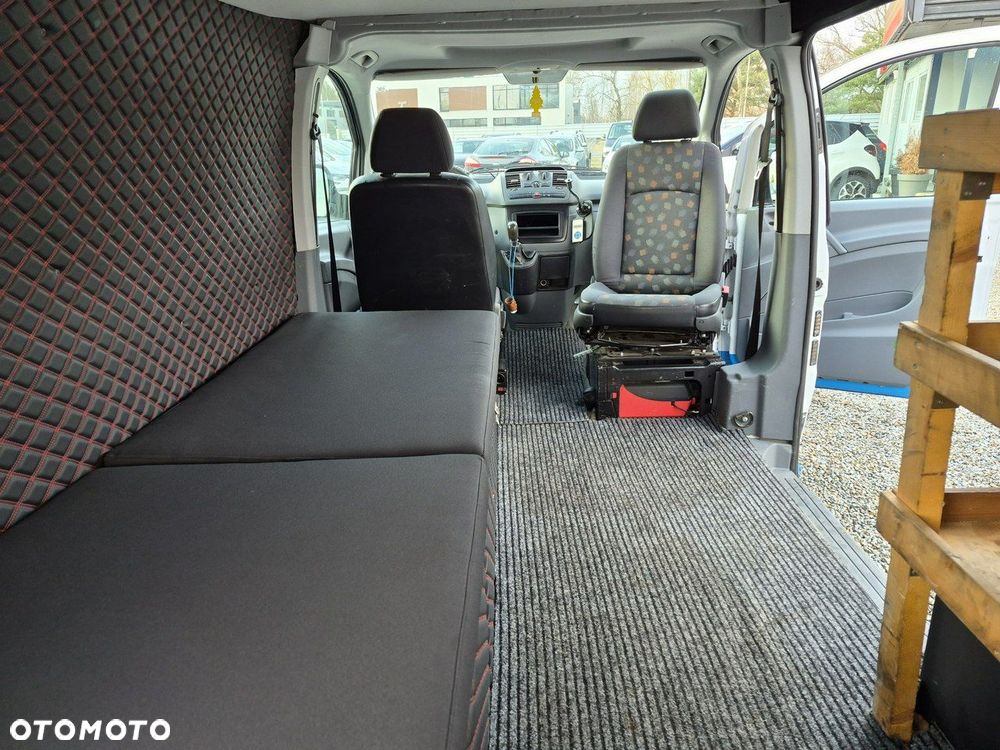 Mercedes-Benz Vito - 10