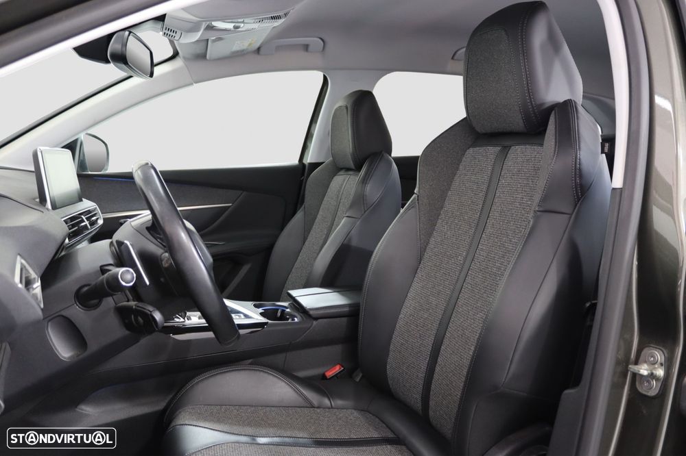 Peugeot 3008 PureTech 130 Stop & Start GPF EAT8 Allure - 9