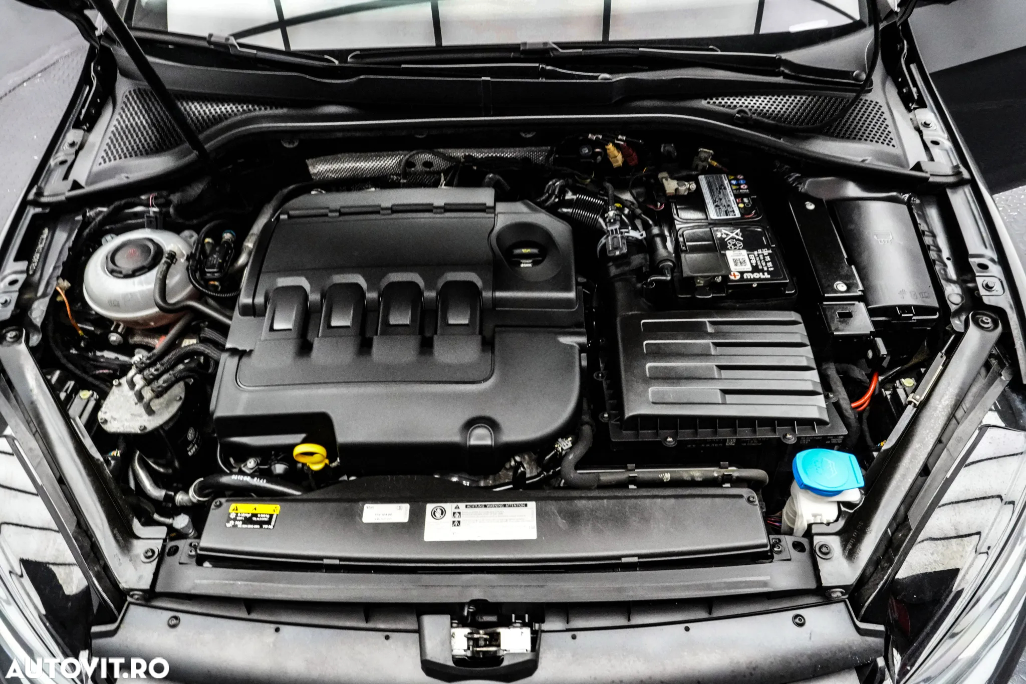 Volkswagen Golf 1.6 TDI Trendline - 25