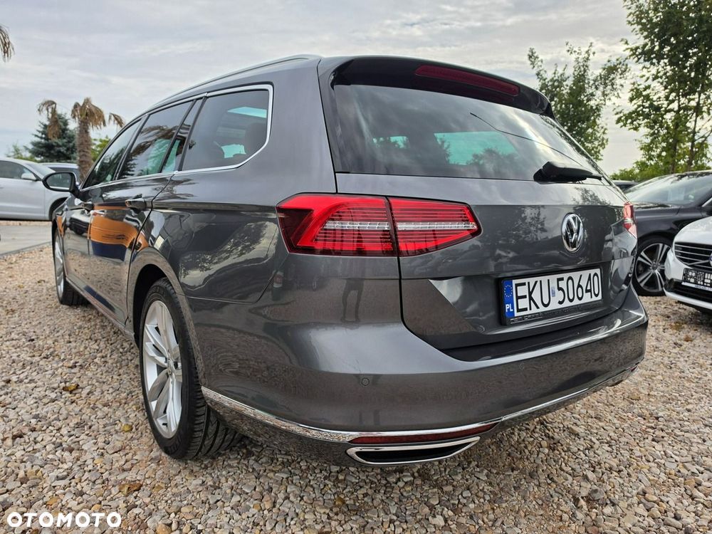 Volkswagen Passat - 18