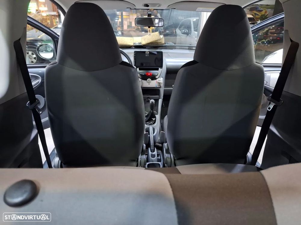 Peugeot 107 1.0 Trendy - 14