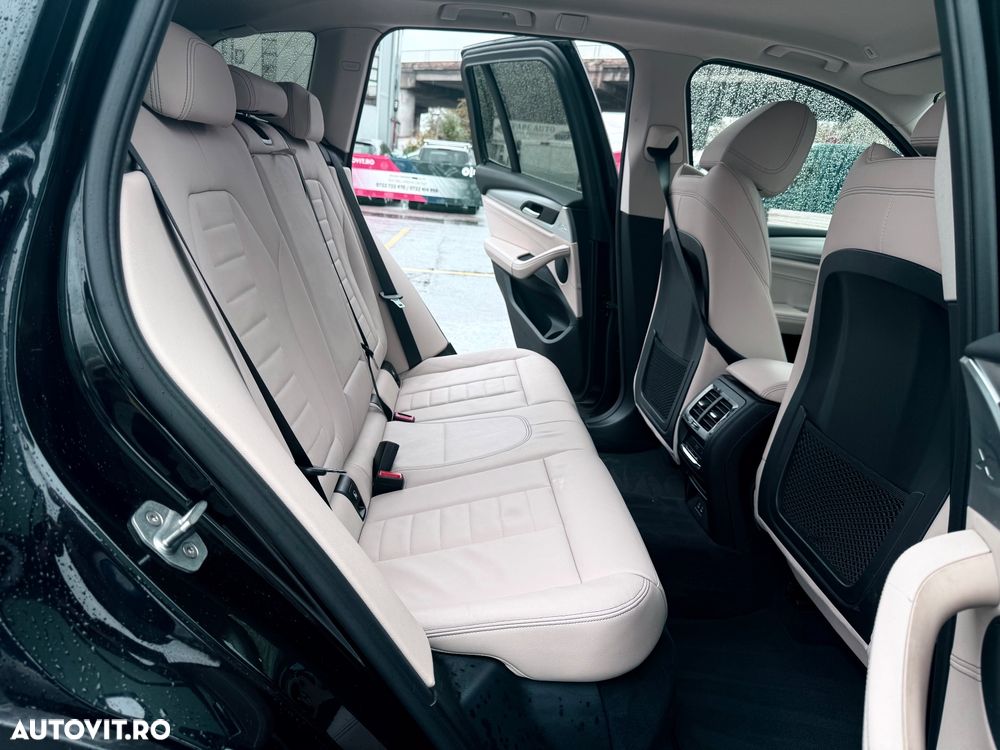 BMW X3 xDrive20d AT Luxury Line - 22
