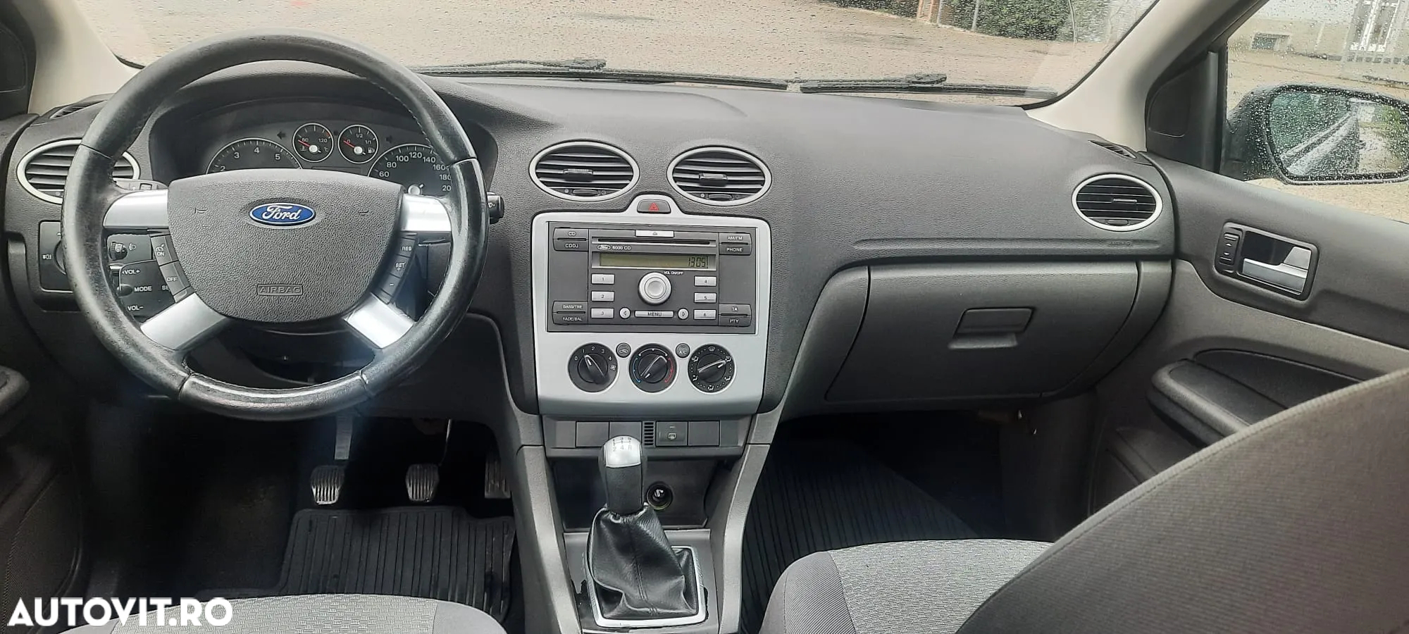 Ford Focus 1.6i Trend - 12