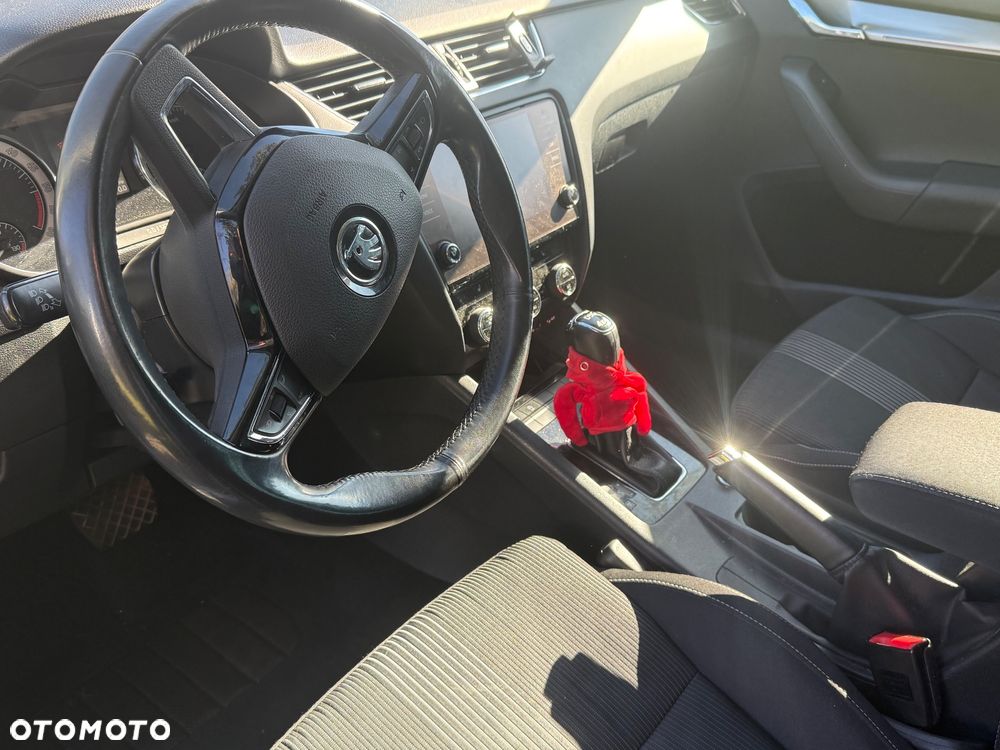 Skoda Octavia 2.0 TDI 4x4 Elegance DSG - 5