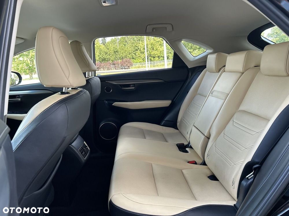 Lexus NX 200t Comfort AWD - 24