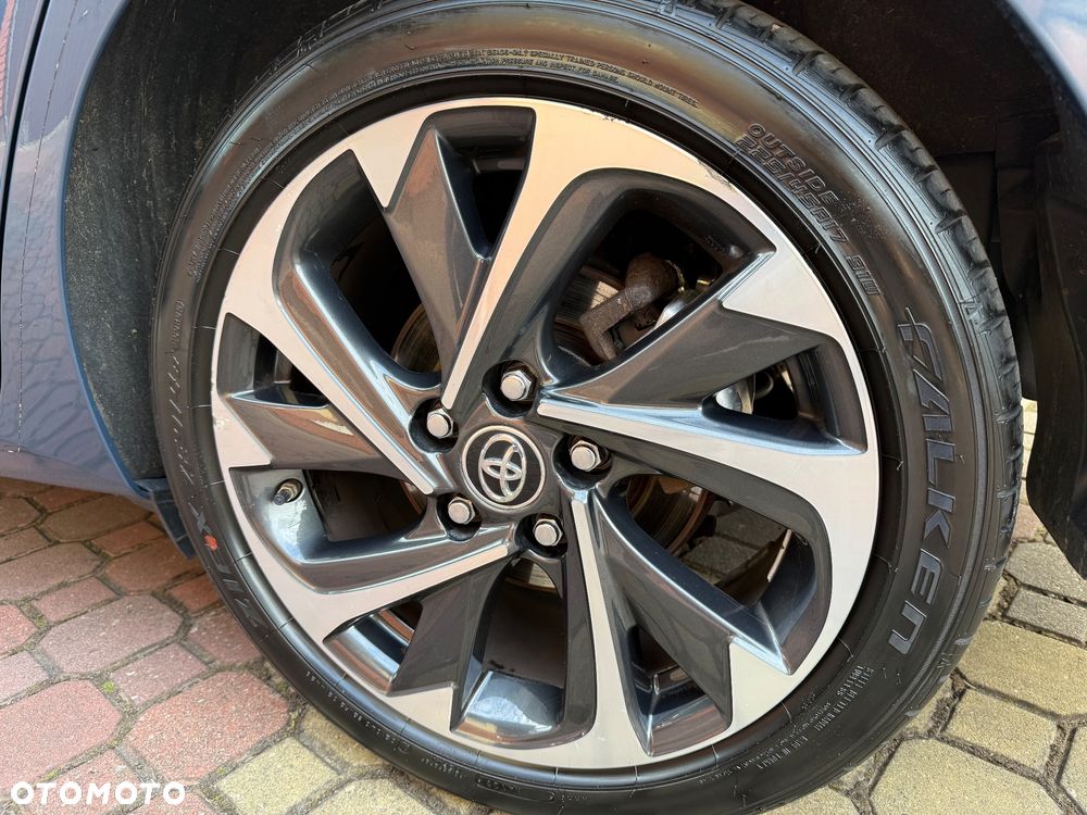 Toyota Auris - 12