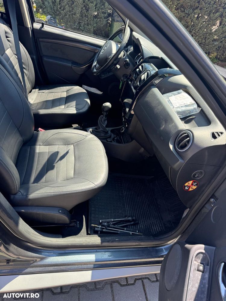 Dacia Duster 1.5 dCi 4x4 Prestige - 8