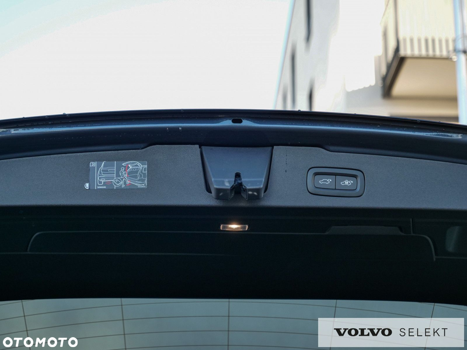 Volvo V60 Cross Country - 36