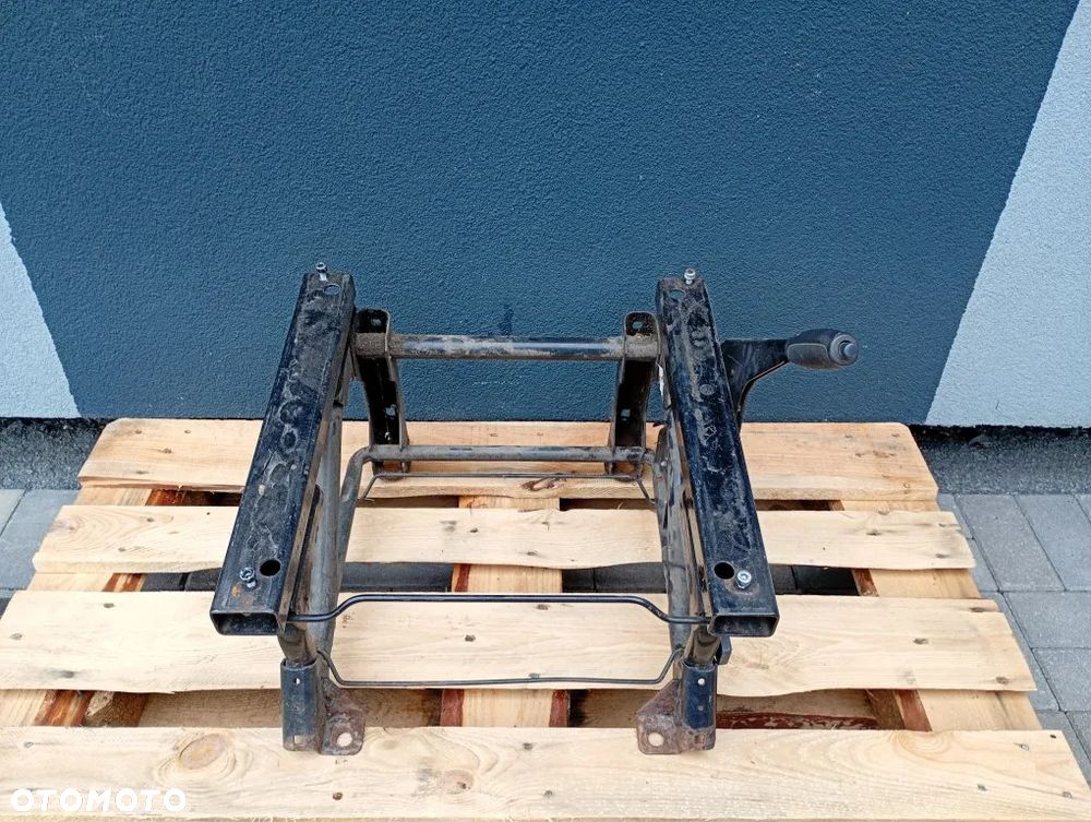 Podstawa Fotela Kierowcy Fiat Ducato Jumper Boxer III 2006-2024 - 1