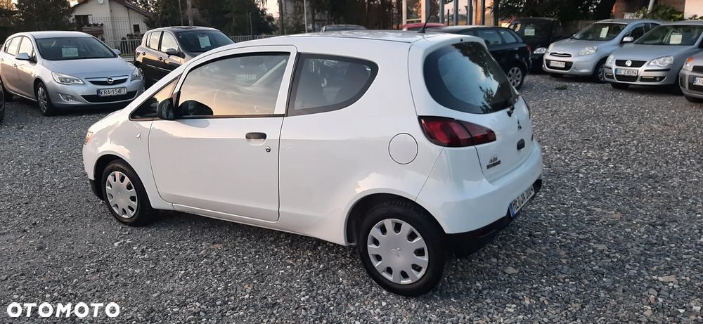 Mitsubishi Colt - 12