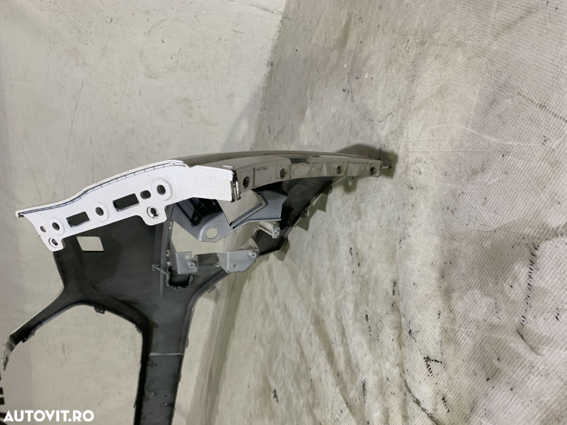 Bara fata Ford Kuga, 2017, 2018, 2019, cod origine OE GV44-17757-V, cu gauri pentru spalatori faruri si senzori de parcare (4). In stare foarte buna. - 15