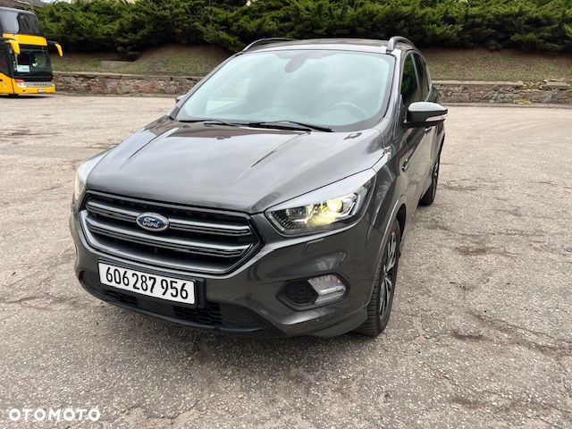 Ford Kuga 1.5 EcoBoost 2x4 ST-Line - 1