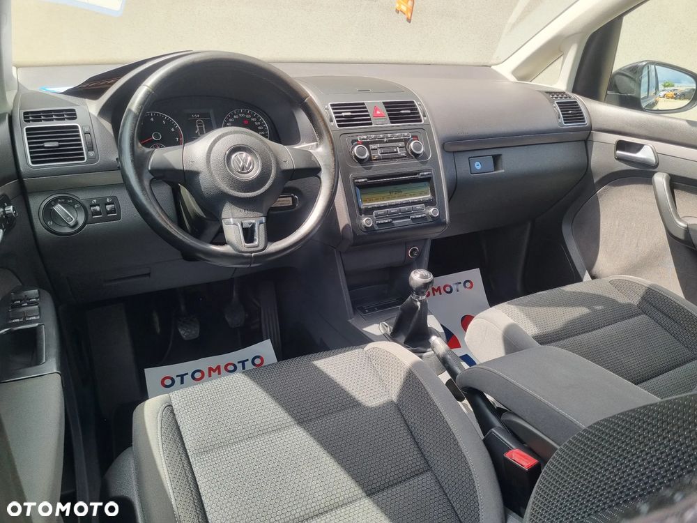Volkswagen Touran 1.2 TSI STYLE - 6