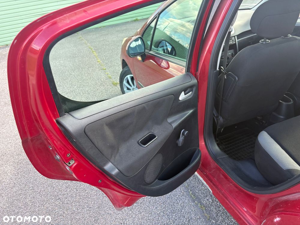 Peugeot 207 1.4 HDi Presence - 8