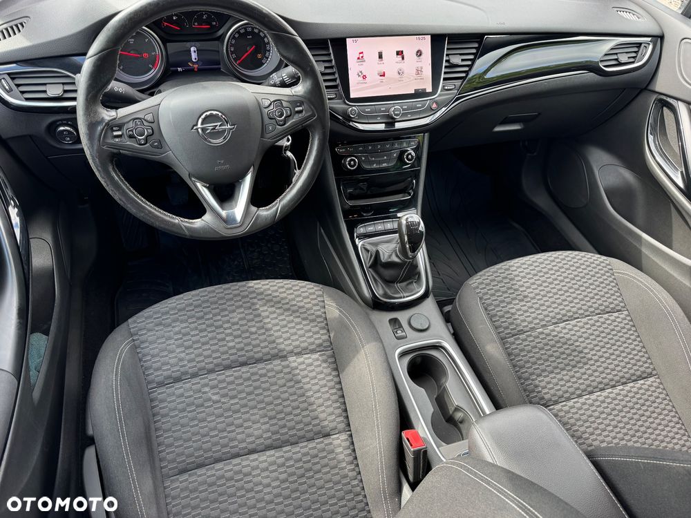Opel Astra 1.6 D (CDTI) Dynamic - 18
