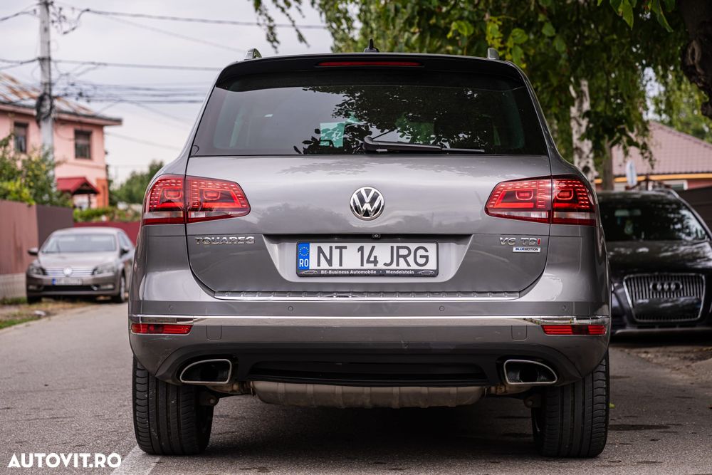 Volkswagen Touareg - 2