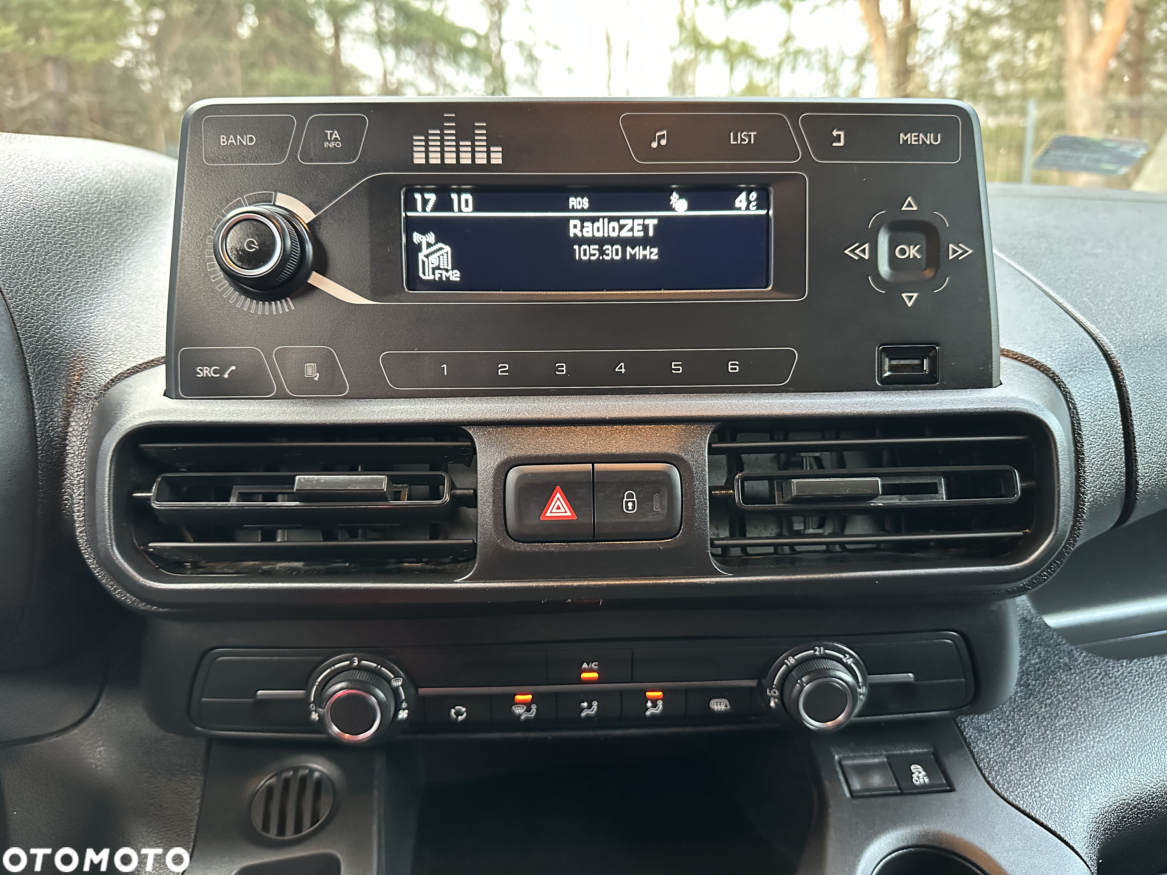 Citroën Berlingo Chłodnia/ Mroźnia Carrier Neos 100 / Salon PL / Bogate wyposażenie / Serwisowany / FV23% - 30