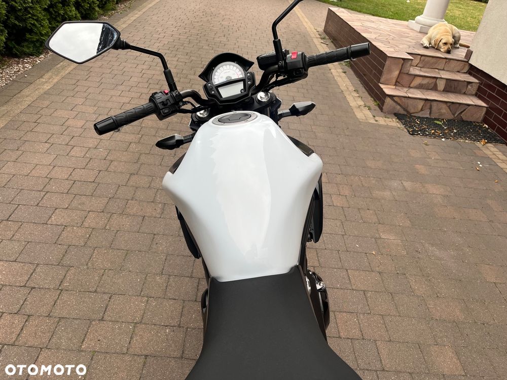 Kawasaki ER - 7