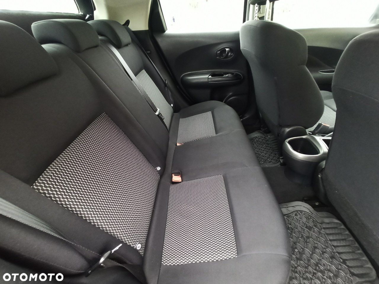 Nissan Juke 1.6 Visia Plus - 11