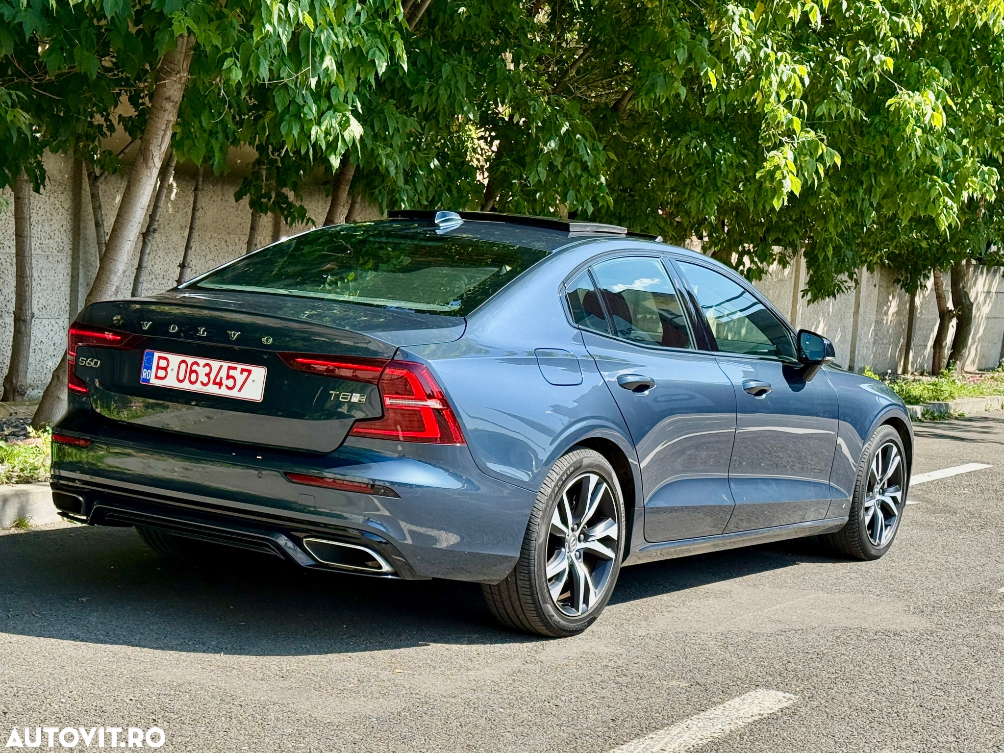 Volvo S60 T8 Twin Engine AWD Geartronic RDesign - 5
