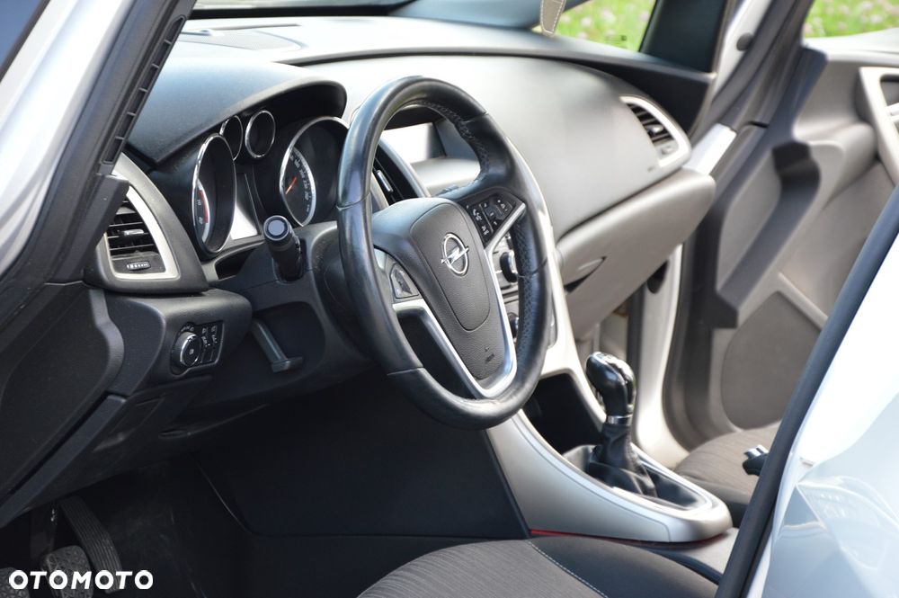 Opel Astra 1.4 Turbo Selection - 18