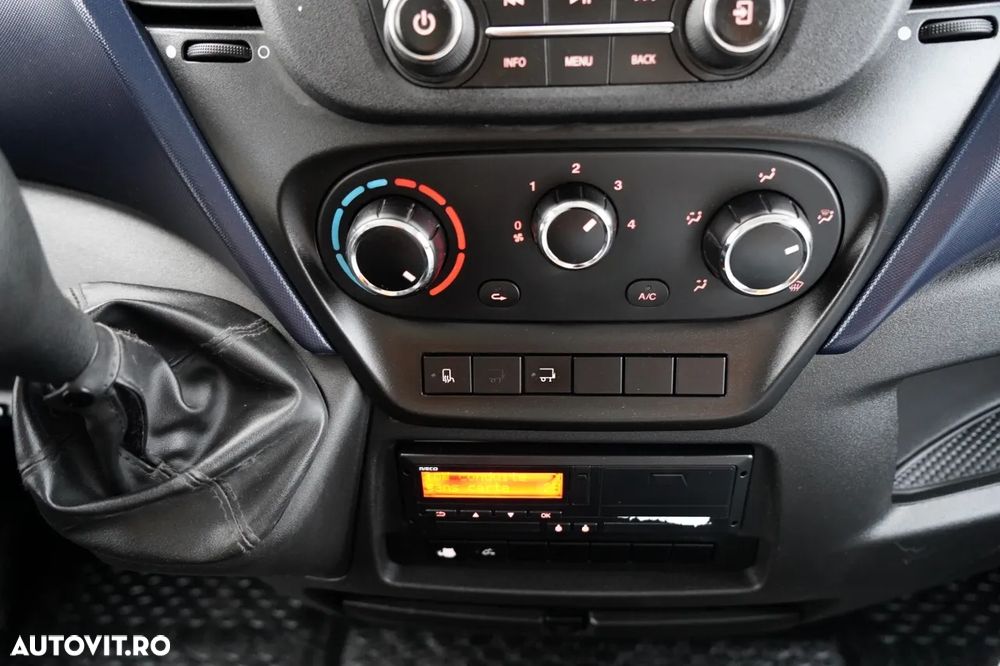 Iveco DAILY 50-180 / IZOTERMĂ / CONTAINER 5.5 M / LIFT DHOLLANDIA / OBLOANE LATERALĂ / HI-MATIC - 30